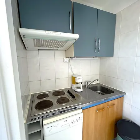 Avec Climatisation, Balcon, Proche - Fr-1-837-32 Апартаменты *