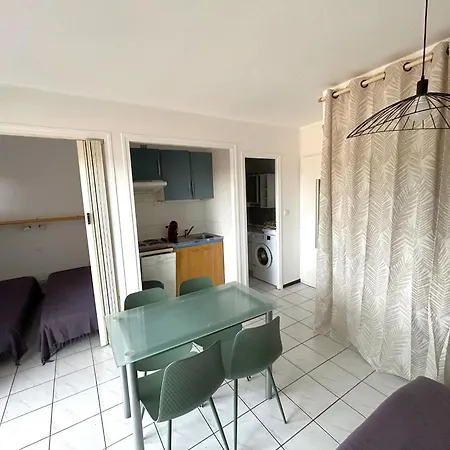 Avec Climatisation, Balcon, Proche - Fr-1-837-32 Апартаменты